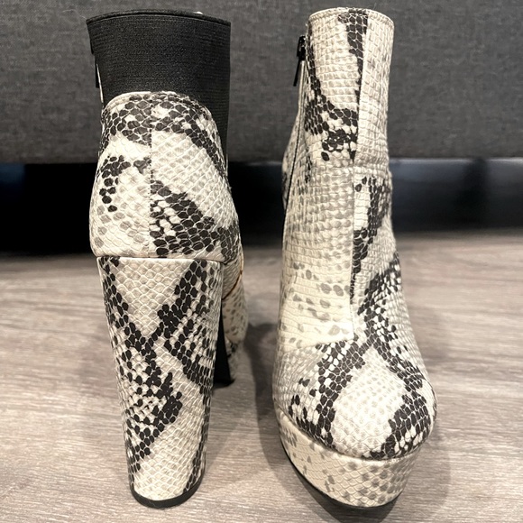 Nordstrom White Snakeskin Platform Heels - Picture 3 of 6